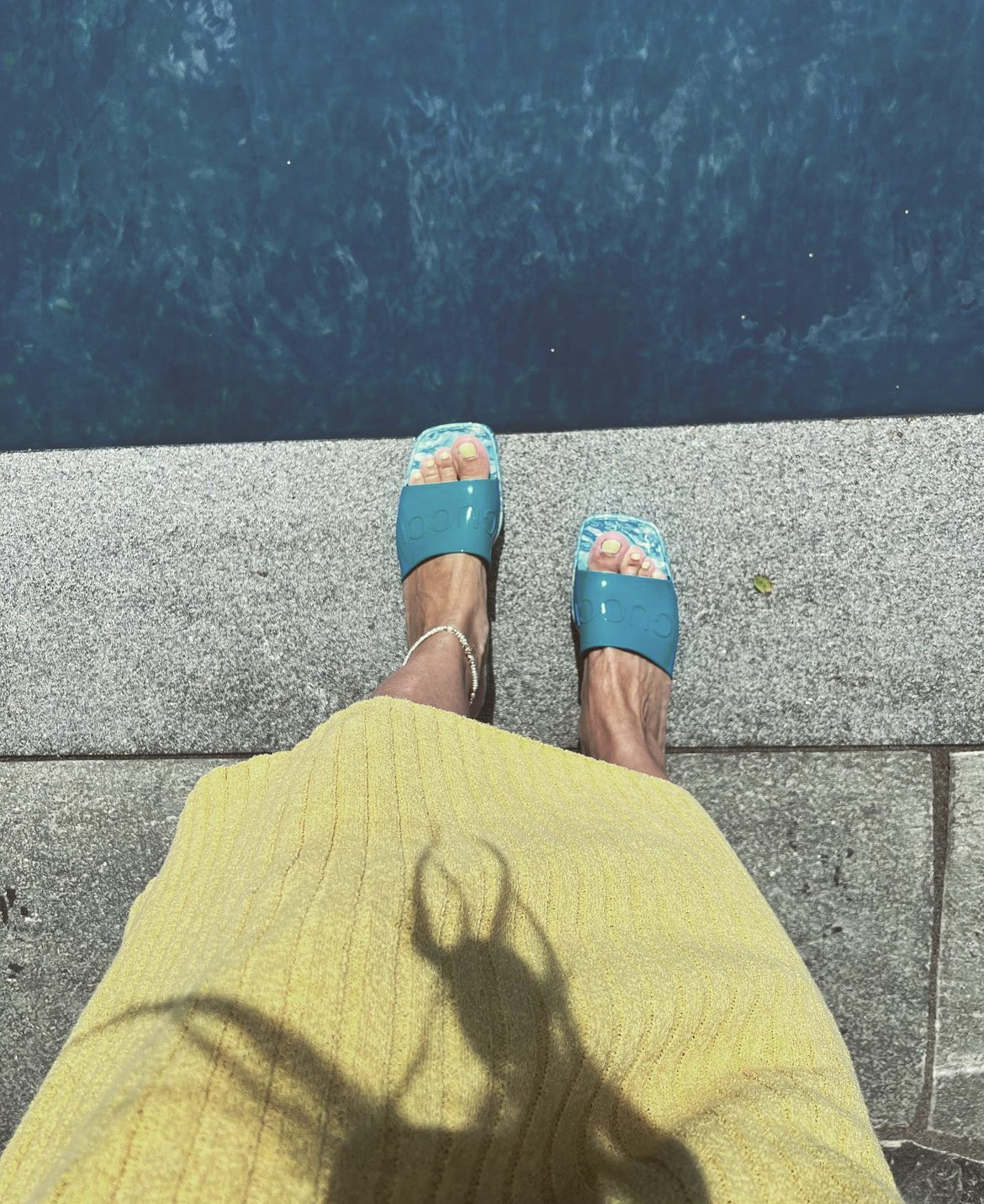 Memory lane, poolbygge och summer looks att lyckas fånga på bild