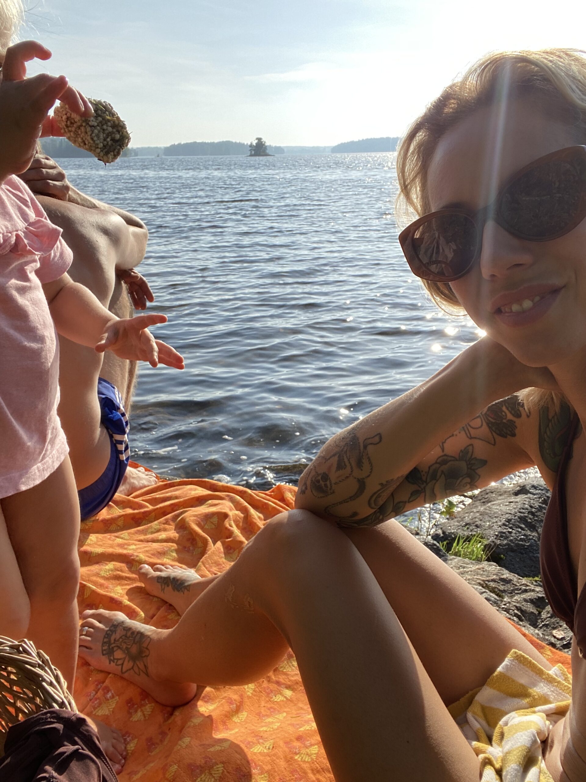 Darling September stanna en stund till