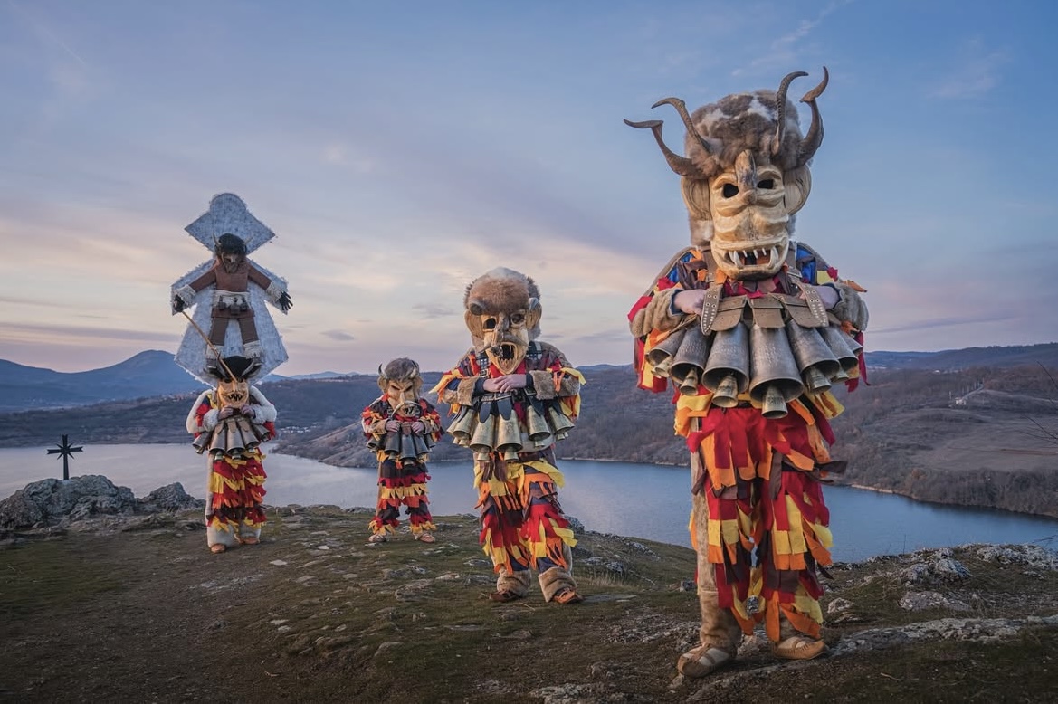 Masked Traditions av Ashley Suszczynski