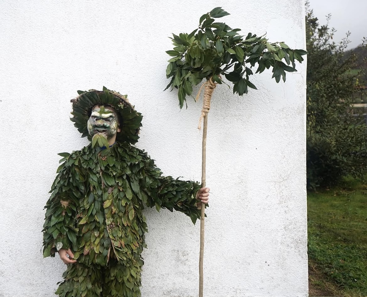 Masked Traditions av Ashley Suszczynski