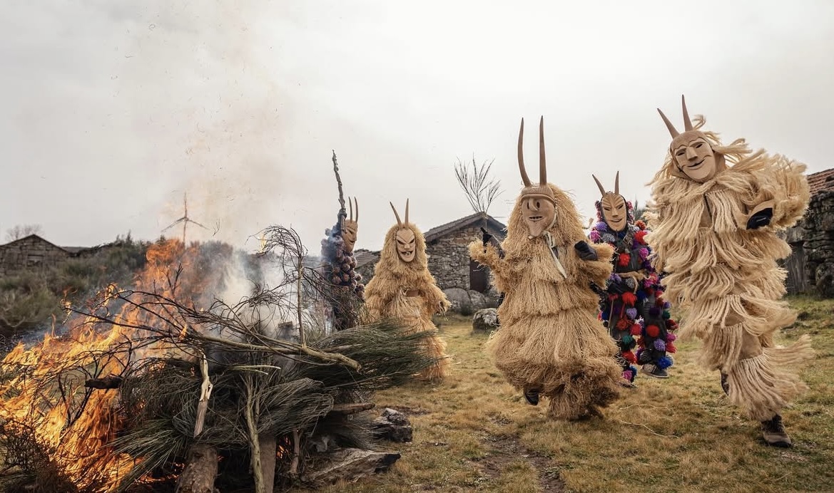 Masked Traditions av Ashley Suszczynski