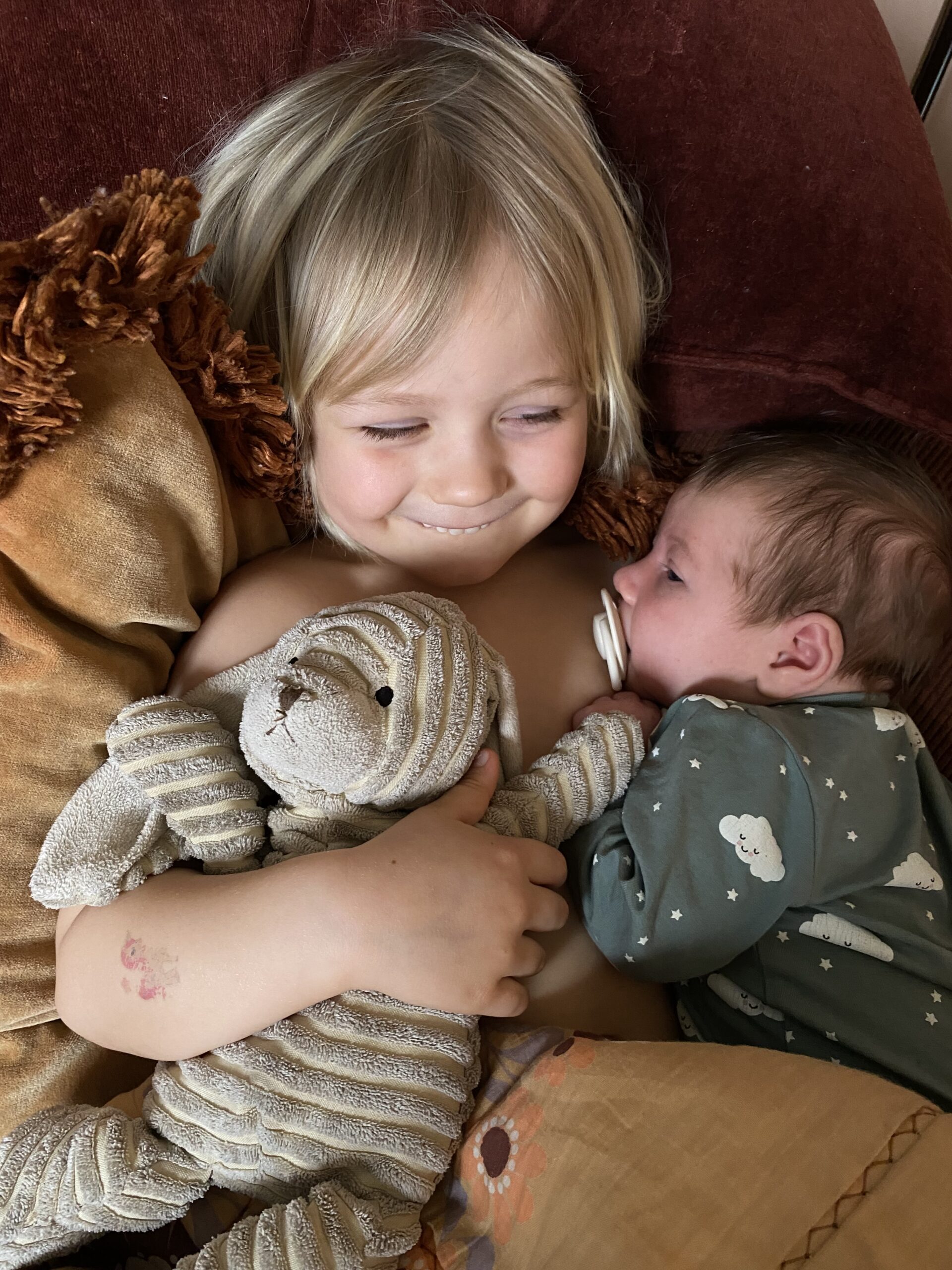 En revanch, en bebis och en 2 månaders tvåbarnsmamma