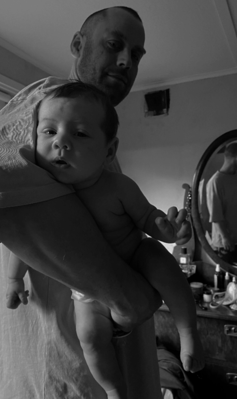 En revanch, en bebis och en 2 månaders tvåbarnsmamma